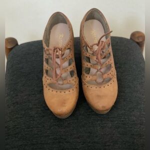 Restricted Brown Retro Inspired Wedge Heel Size 7